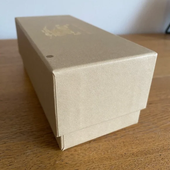 Burberry Box - Picture 3 of 7